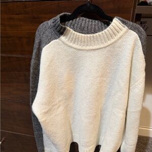 Elan Women's Marla Colorblock Sweater - Charcoal and Cream